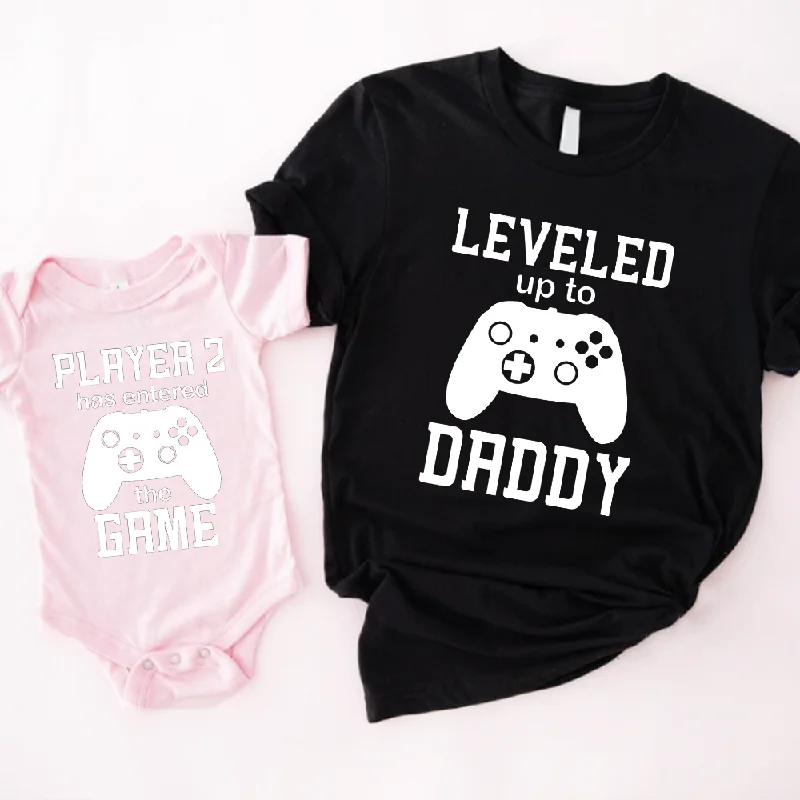 Men's short-sleeve classic vibrant color tee-Leveled Up Daddy/Player 2 Dad & Baby Tee & Vest Black/Pink