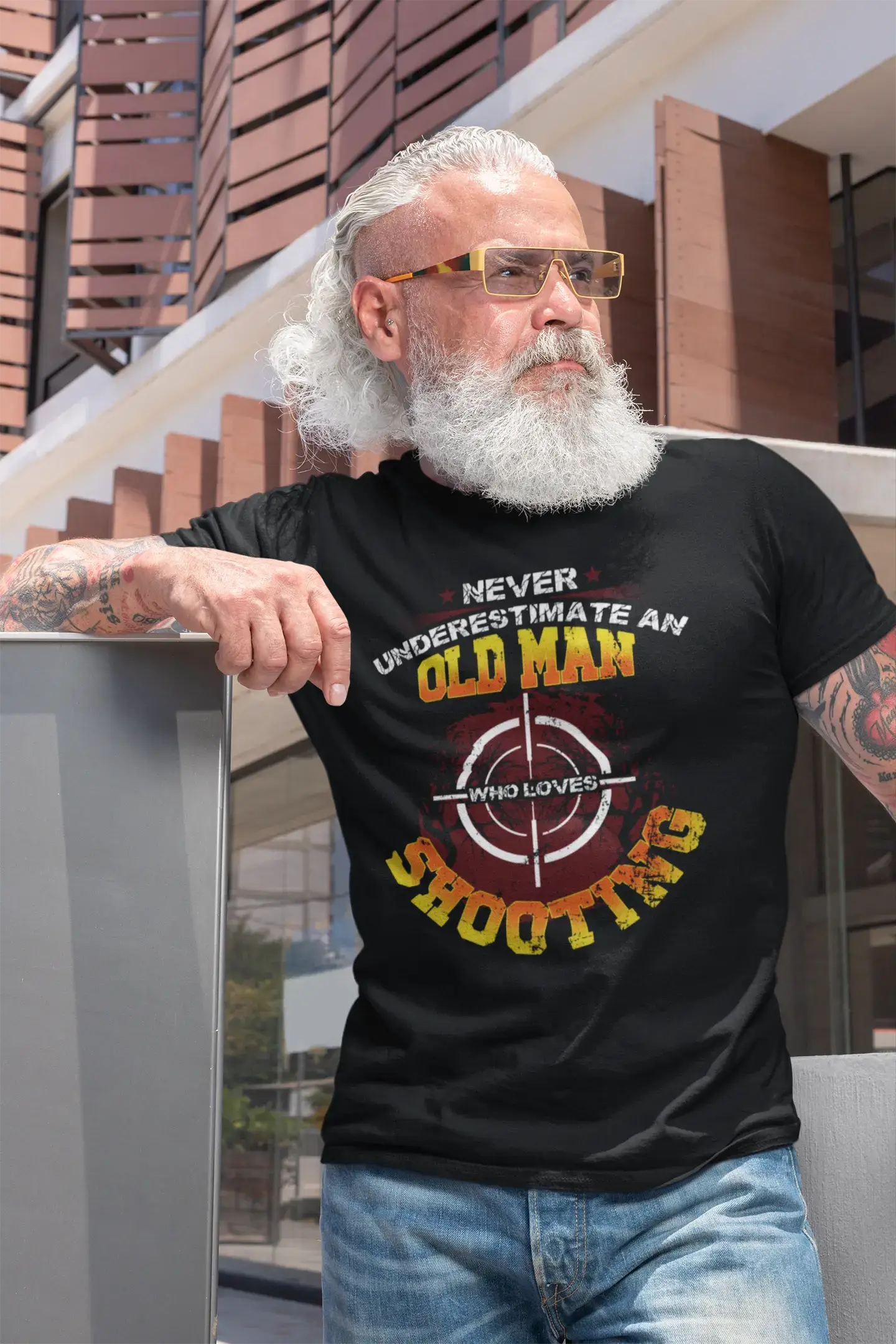 Men's short-sleeve classic olive tee-ULTRABASIC Graphic Men's T-Shirt Never Underestimate an Old Man Who Loves Shooting - Vintage Hunter's Tee Shirt