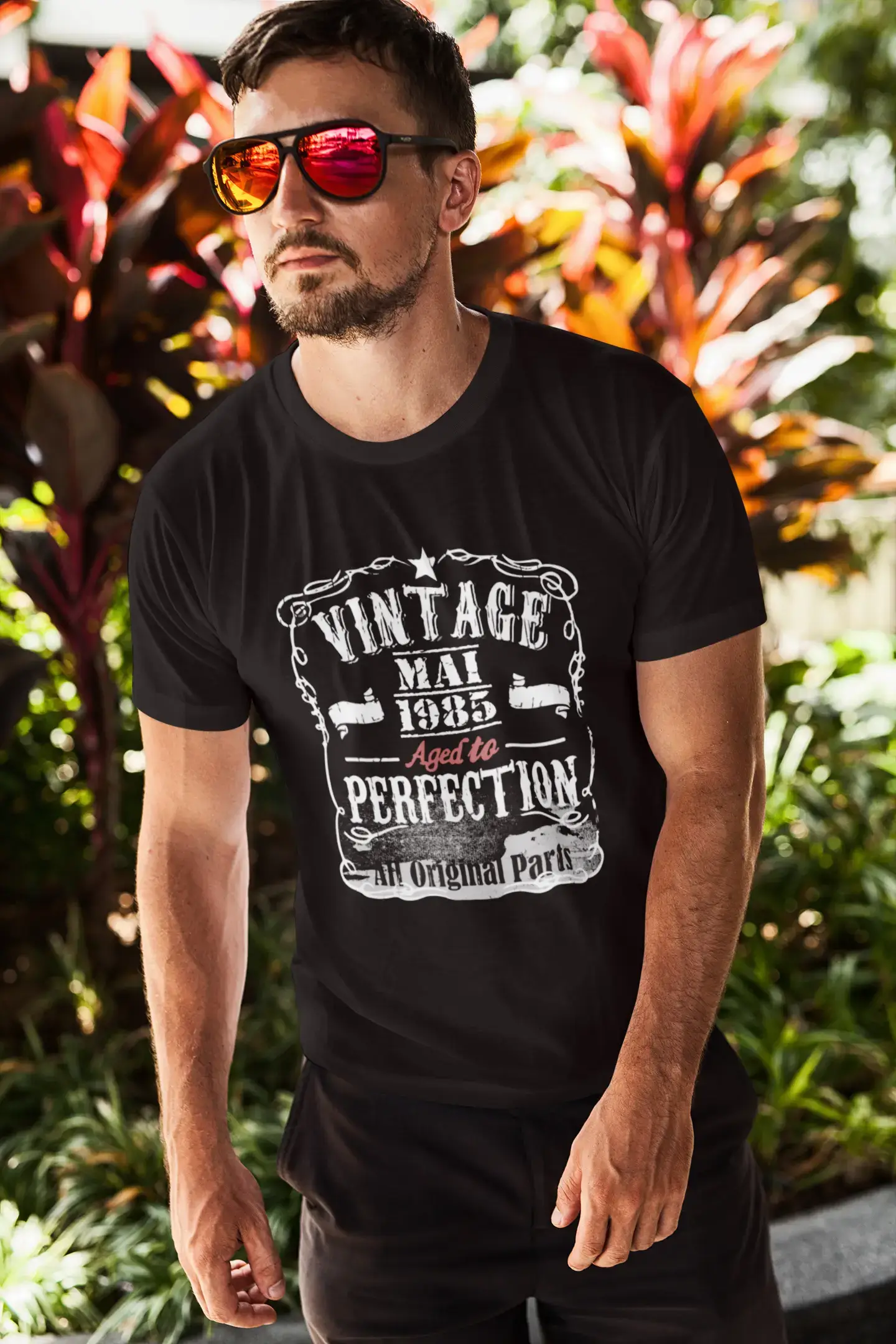 Men's short-sleeve stylish sleek skateboarding shirt-1985 Vintage Aged to Perfection Men's T-shirt Black Birthday Gift 00490