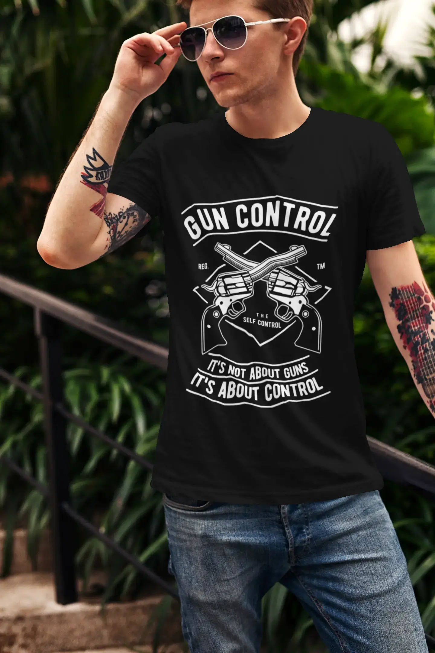 Men's short-sleeve fitted camo top-ULTRABASIC Men's T-Shirt Gun Control It's Not About Guns It's About Control Tee Shirt