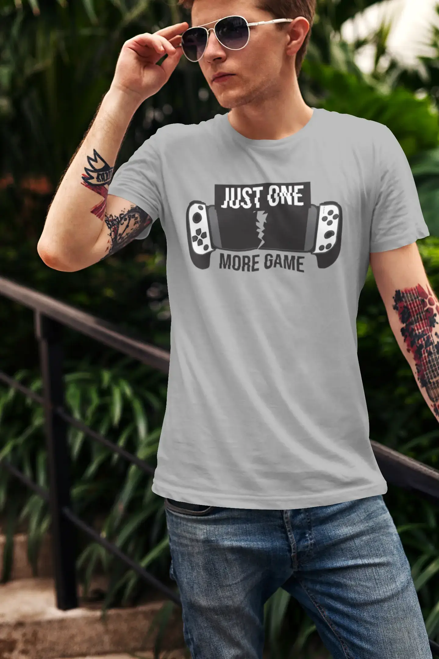 Men's short-sleeve sporty deep cobalt top-ULTRABASIC Men's Gaming T-Shirt Just One More Game - Gamer Tee Shirt