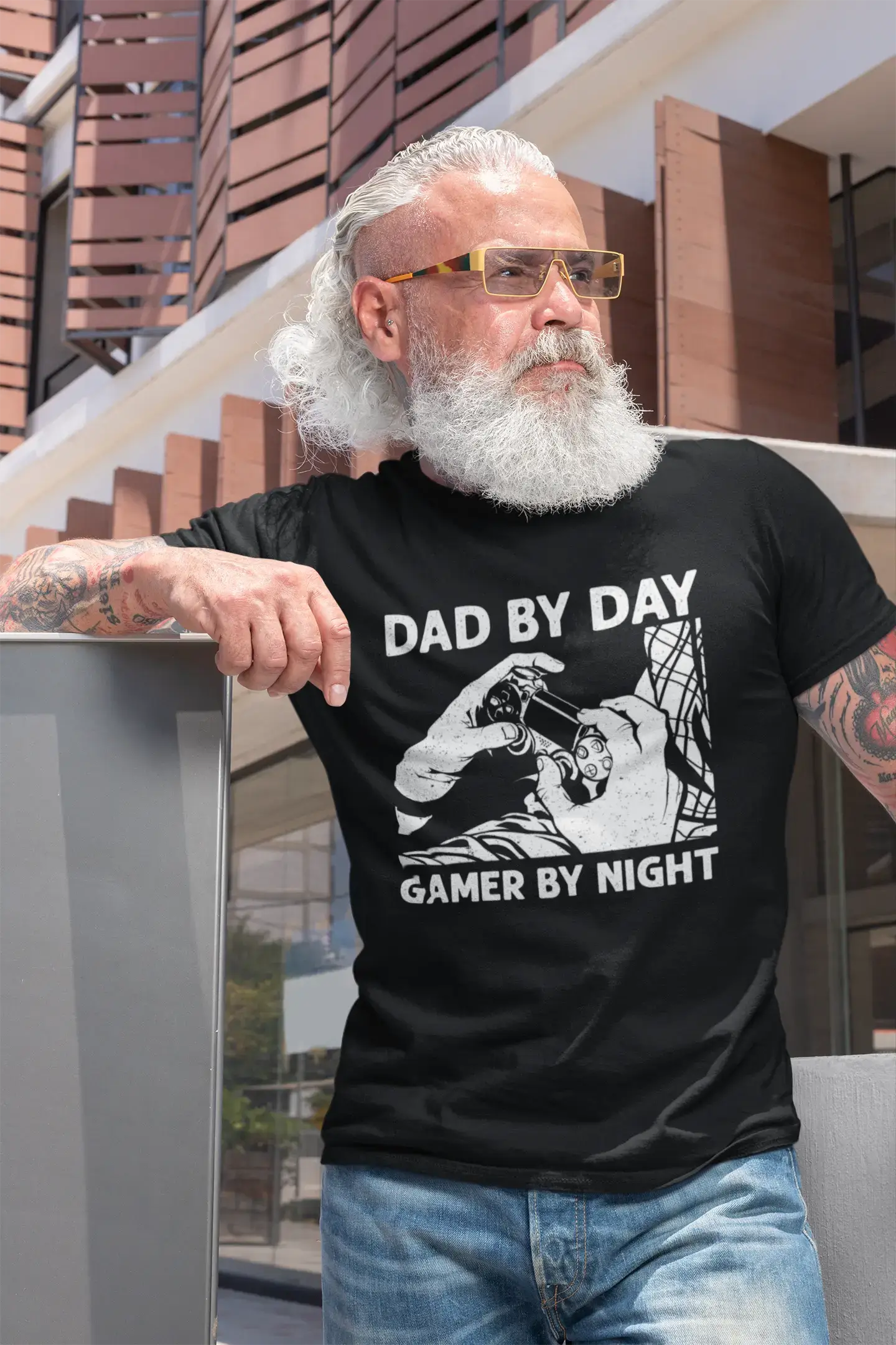 Men's short-sleeve bold rich sporty loud print top-ULTRABASIC Men's T-Shirt Dad By Dad Gamer By Night - Dad's Gaming T-Shirt