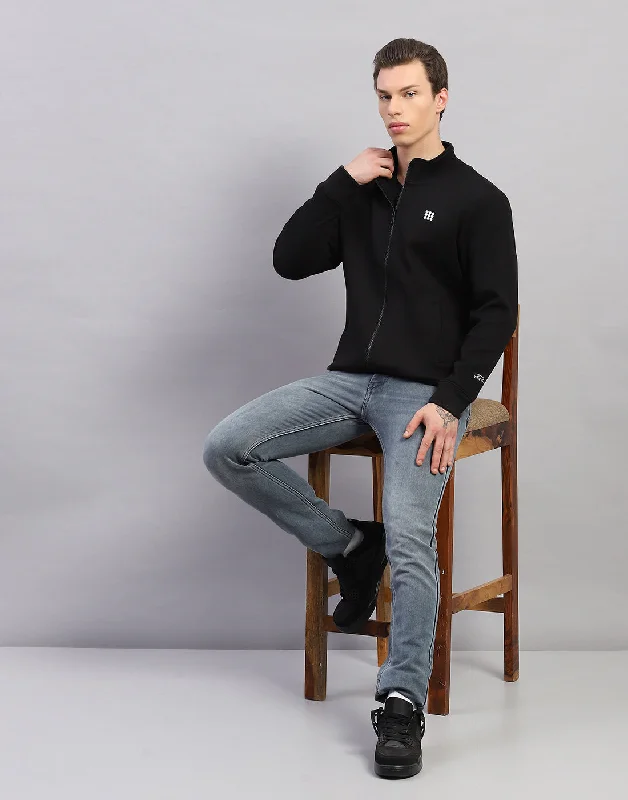 Men's hoodie with long hemline-Men Black Solid Round Neck Full Sleeve Sweatshirt