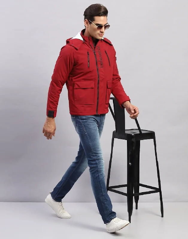 Men's hoodie with tight fabric-Men Red Solid Mock Neck Full Sleeve Sweatshirt