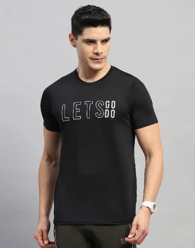 Men's short-sleeve rich clubbing top-Men Black Self Design Round Neck Half Sleeve T-Shirt