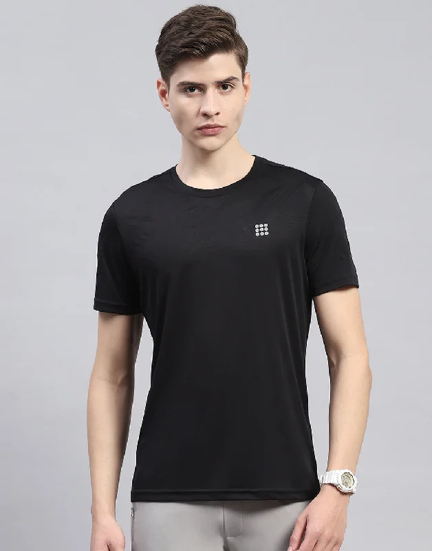 Men's short-sleeve subtle elegant luxury tee-Men Black Solid Round Neck Half Sleeve T-Shirt