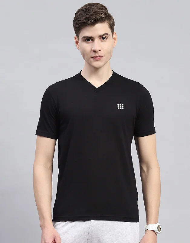 Men's short-sleeve draped quick-dry shirt-Men Black Solid V Neck Half Sleeve T-Shirt