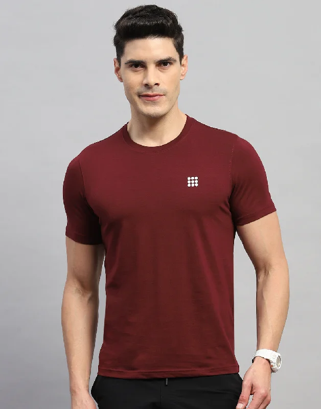 Men's short-sleeve bright deep classic fishing top-Men Maroon Solid Round Neck Half Sleeve T-Shirt