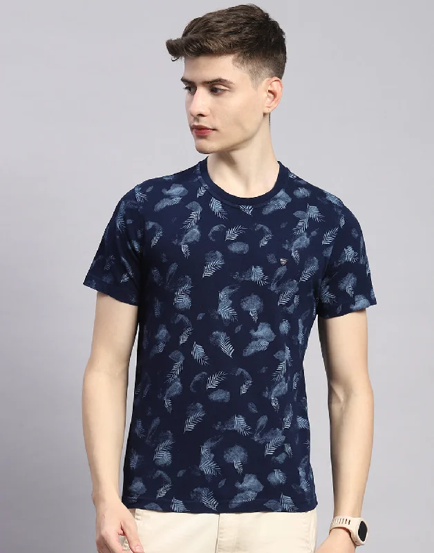 Men's short-sleeve sleek neutral loose polka dot tee-Men Navy Blue Printed Round Neck Half Sleeve T-Shirt