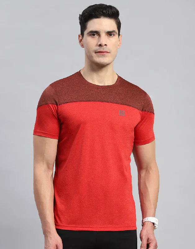 Men's short-sleeve rich sporty boxy black top-Men Red Solid Round Neck Half Sleeve T-Shirt