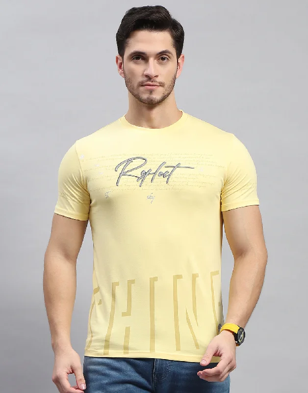 Men's short-sleeve rugged urban tough raglan top-Men Yellow Printed Round Neck Half Sleeve T-Shirt