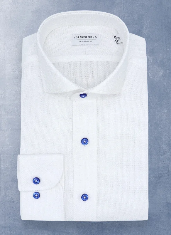 William in White Solid Textured with Contrast Navy Buttons Shirt